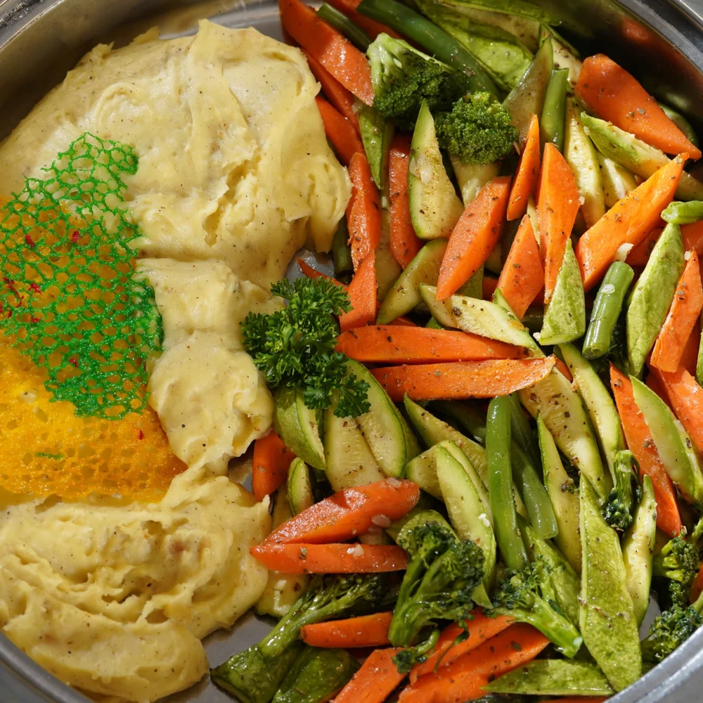 Mash potatoes with sauted vegetables